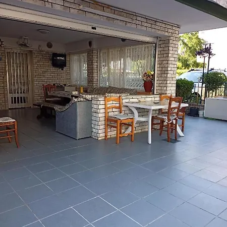 ολγα κυπαρισση Lägenhetshotell Olympiakí Aktí