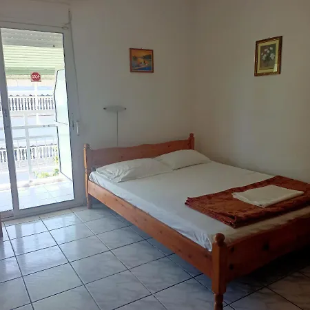 Aparthotel ολγα κυπαρισση *